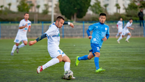 Overcoming Challenges: Playing Sports When You Sweat a Lot– Ejis